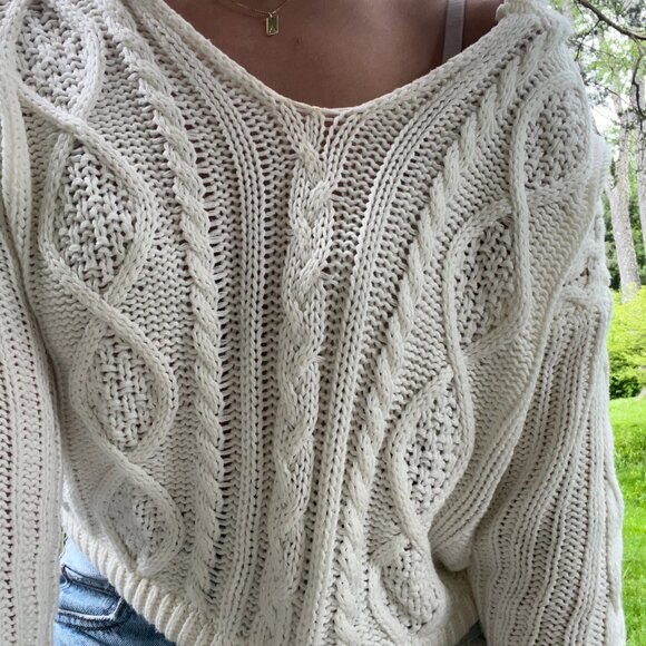 Aeropostale Cream Cable Knit Hoodie Sweater - Size XS - Picture 2 of 10